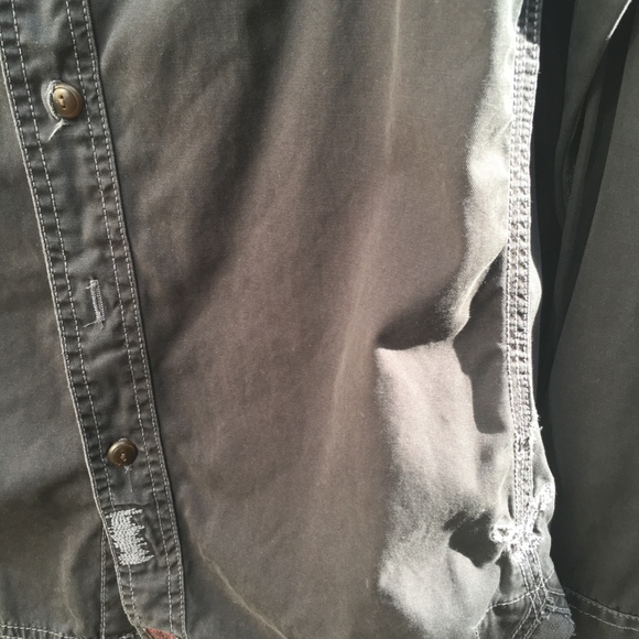 American Eagle Outfitters 🦅 Button Down - Picture 2 of 6